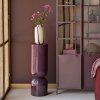 377817 A 377479 N 01 SF Toval plantenstandaard pot hoog metaal hoogglans donkerpaars Selena vaas Exhibit vierkant