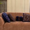 377976 BB 01 SF ES Niva kussens bruin blauw set van 4 Build naturel vierkant