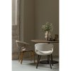 377505 ND 377505 ZN 01 SF FA Yossi eetkamerstoel naturel xzand met houten poot donkerbruin naturel