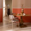 377498 Z 800014 H 375066 M 02 SF FA Valor eetkamerstoel zand Blanco eettafel Decennia xl vaas vierkant