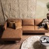 800905 B 800282 N 800948 G 800228 C 01 SF BP Rodeo chaise lonque links cognac Praline vloerkleed Bounds bijzettafel Wrap plaid coffee VIERKANT